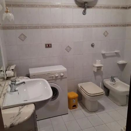 Analogic Tour - San Donato Apartment